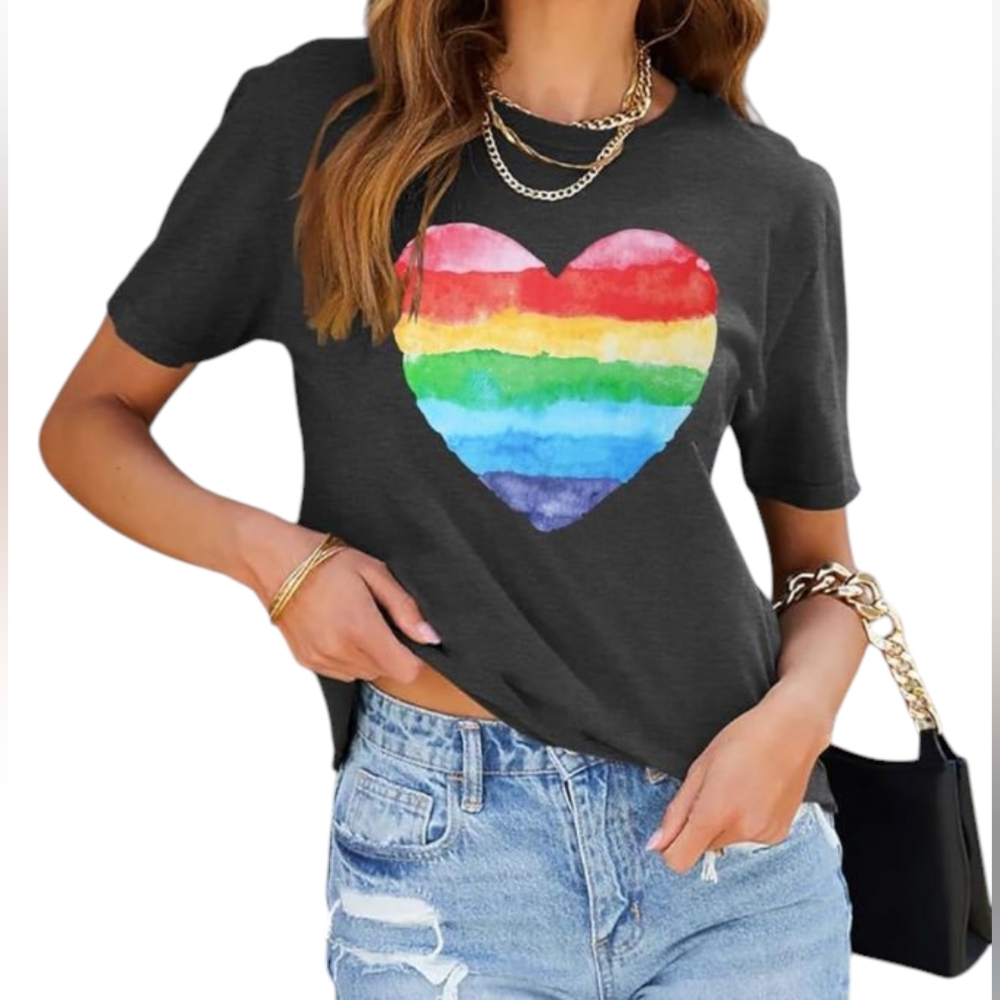 🆕 Women's Matching SET Of PRIDE T-shirt & Accessories